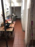 南昌大学附属中学正对面十字路处奶茶店转让