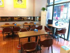 恒茂国际中心苏宁易购楼下店面仅转2.5万