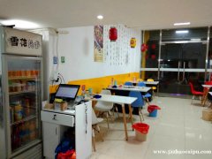 青山湖区京东大道唯 一1家餐饮店转让