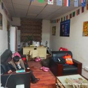 力高君御都会对面汽修美容店转让，适合各行业