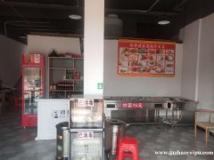 九龙湖小区门口的餐饮店对外转让