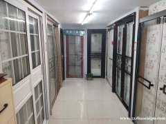 建材一条街靠近路口第 一家旺铺 低 价出租