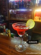 中医药大学两万师生，后街唯一1家酒吧转让日营业额5千