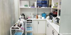 小区门口唯 一 一家美容店转让会员200多名