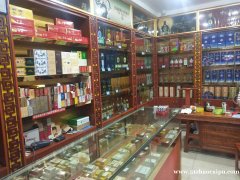 小区门口便利店对外转让，日营业5000元