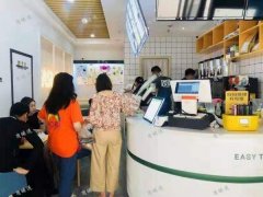 新城吾悦广场一楼奶茶店对外转让，日营业额1200，空转