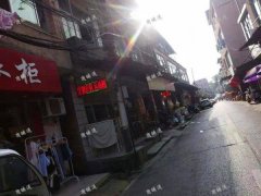 庐山南大道SOS儿童村青年公寓服装店转让，可空转