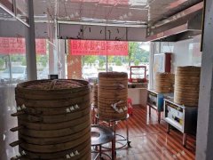 紫金园小区门口早餐店出租月营业额30000，无转让费