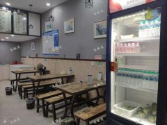 永叔路品牌餐饮店转让，外卖月销9000单，可住人