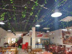 象湖景城名郡小区门口餐饮店低价急转，日营业额6000