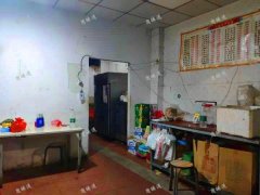 高新现代学院后街餐饮店转让，免转让费