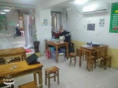 胜利广场餐饮店转让，可空转，适合各行各业