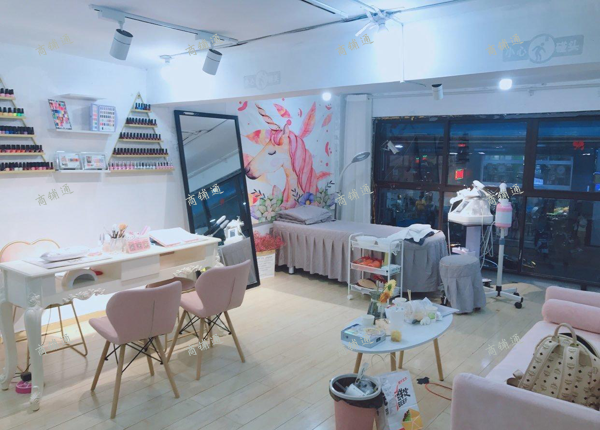 外语外贸后街美甲店转让