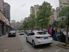 景城名郡小区门口餐饮店转让，周边多小区，客源稳定