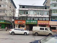 火炬二路阳光小区口餐饮店转让，小区环绕，客源稳定