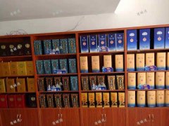 南昌县莲塘一中采知轩旁超市转让，可空转，适合多行业