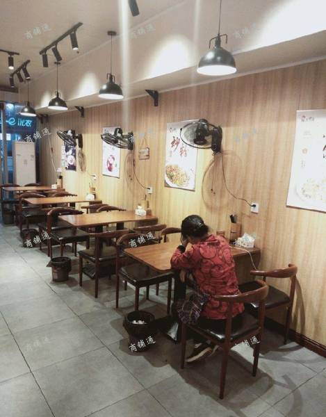 绿地外滩馆商业街旺铺转让