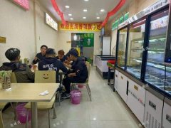 红谷滩沁园路小吃店带技术转让，日营业额2000