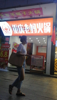 地铁口小吃店餐饮都可以
