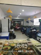 莲塘小区门口餐饮店转让，隔壁网咖，学校客源稳定