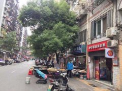 东湖区临街底商16年老店转让，可空转，适合各行业