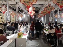 南昌县玺悦城商场餐饮店转让，客源稳定，周边小区环绕