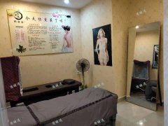 红谷滩地铁站小区底商美容店转让，小区环绕，可空转