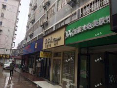 谢家村地铁站上海北路美容店转让，空转适合各行业人流大