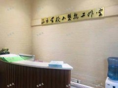 东湖区临街底商教育培训转让，5年老店，小区学校多可空转