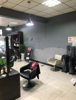幸福时光小区门口营业中店里转租