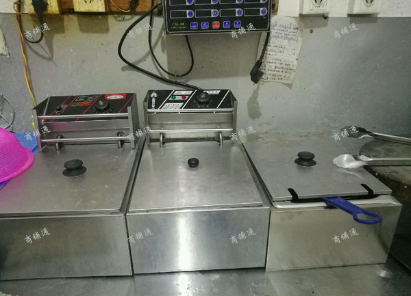 长胜大市场瑶湖校区江西科技学院后街附近店铺低价转让