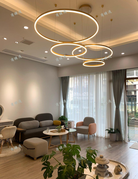 万达莱蒙街边商铺上下两层