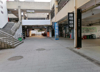 学校商业街铺面，位置便利