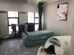 张店华侨大厦3楼豪华装修美容院低价转让！