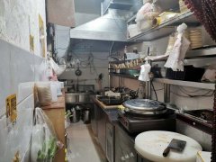 火炬公园旁沿街餐饮店转让，紧邻多个写字楼，日营业额达3000