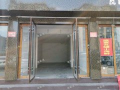 西二路农贸市场沿街旺铺出租！无转让费！