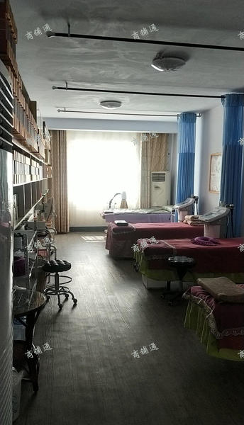 新装修在营业理疗馆商铺转租上下二层热电厂供暖