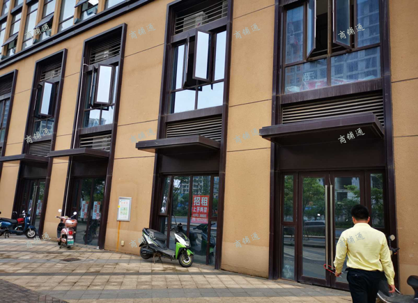 九龙湖地铁口沿街商铺