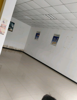 店面三间，黄金地段，人流量大。