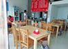 (转让) 店铺是私人店铺，现在开的是安远三鲜粉论江猪脚饭