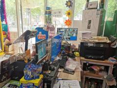张店一中对面超市整体转让，可空转，日营业额3000元