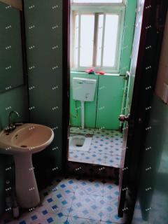 张店步行街沿街旺铺2-3层出租适合多种行业