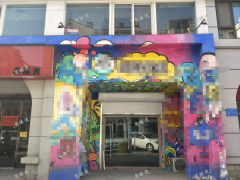 西班牙风情街门口上下两层旺铺转让，高档装修