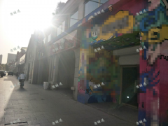 西班牙风情街门口上下两层旺铺转让，高档装修