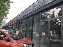 张店区实验小学旁沿街餐饮店出租可做多种行业，客流量大