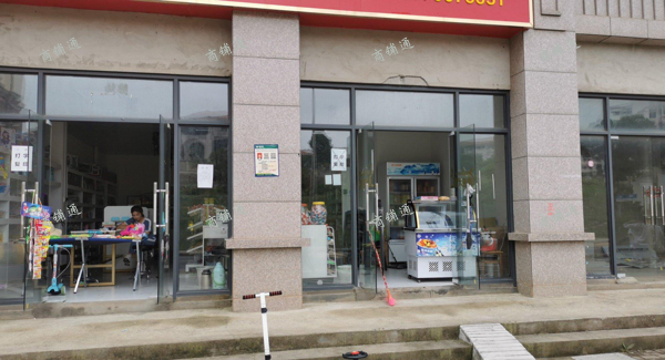 (转让) 名校门前，小区旁边，客源稳定