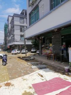 沙石镇开心超市 旺铺转让 幼儿园附近