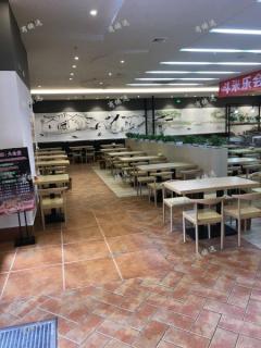 绿地集团写字楼楼下餐饮店转让，电梯直通写字楼跟酒店