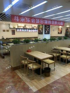 绿地集团写字楼楼下餐饮店转让，电梯直通写字楼跟酒店