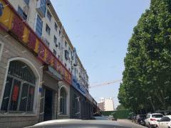 大润发正对面沿街旺铺出租 客流量大